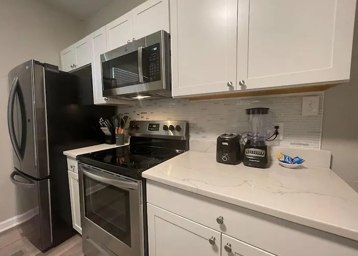 Cozy Portsmouth Retreat 2Br 1Ba