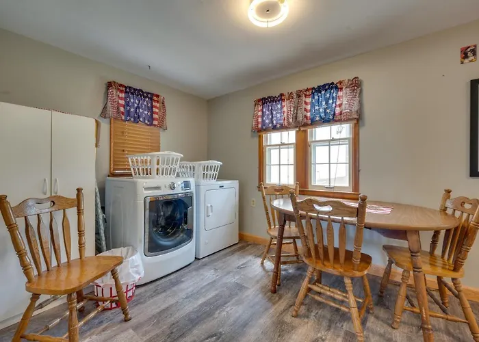 Cozy Iowa Getaway W/ Patio & Fenced-In Yard!