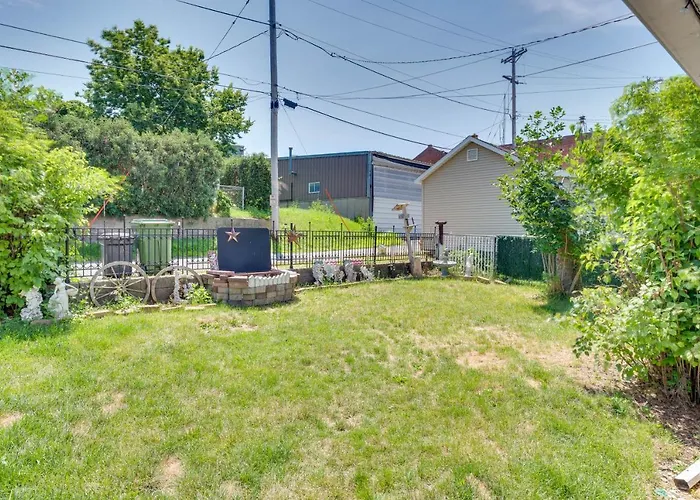 Cozy Iowa Getaway W/ Patio & Fenced-In Yard!
