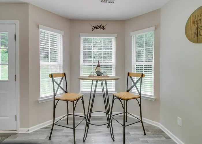 Cozy North Carolina Abode - Minutes From Downtown!