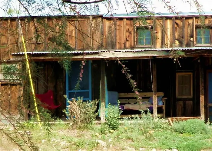 Ocho Guesthouse & Weaver'S Studio