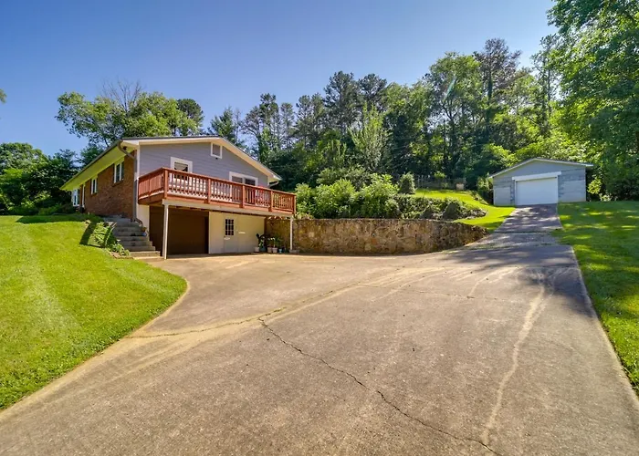 Secluded Canton Vacation Rental 22 Mi To Asheville