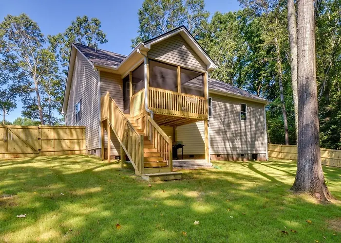 Charming Pendleton Retreat ~ 5 Mi To Clemson!