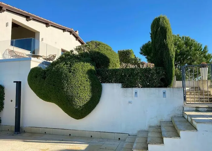 Villa Linnazello - Elegant Pool Villa With Sea View Near Rome/Tuscany