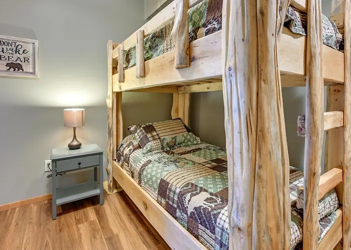 Cozy Lake Wissota Escape W/ Community Dock!