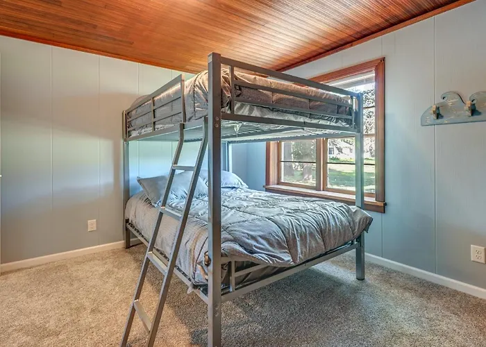 Chippewa Falls Retreat On Lake Wissota W/ 2 Decks!