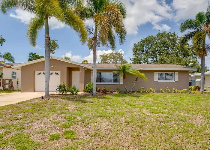 3 Mi To Beach: Bbq-Ready Retreat In Seminole