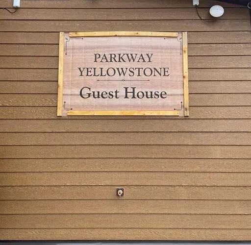 Parkway Yellowstone Guest House Apartment #3