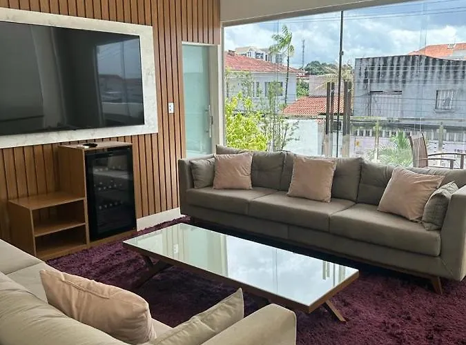 Quartos River X House