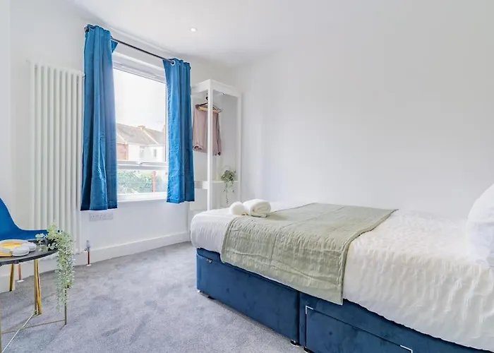 Charming 3 Bedroom In Folkestone!