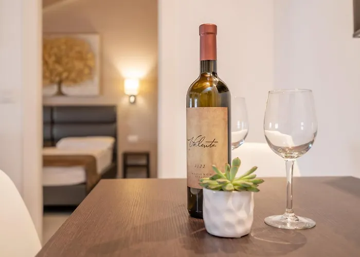 Aaa Apartments & Rooms With Free Private Parking