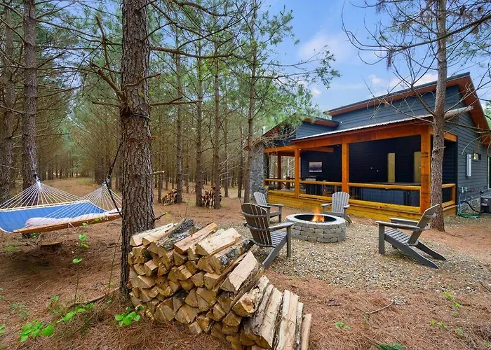 The Ember House - Luxury Honeymoon Cabin