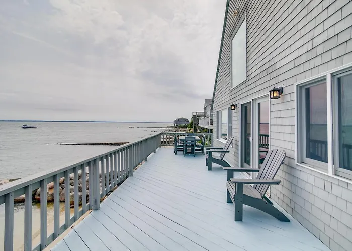 Serene Mattapoisett Home W/ Private Beach Access!