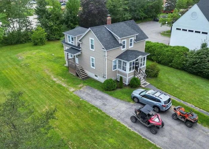 3 Beds In Gorham Direct Trail Access