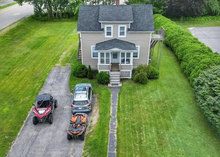 3 Beds In Gorham Direct Trail Access