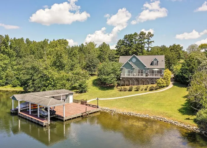 Semora Vacation Rental W/ Dock On Hyco Lake!