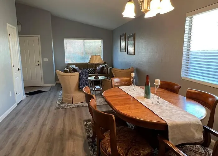Lady T'S Serenity Getaway Near Tus Airport