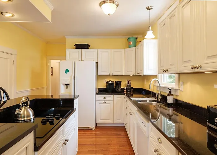 Family & Dog Friendly 4Br In Downtown Ne Harbor - Millbrook