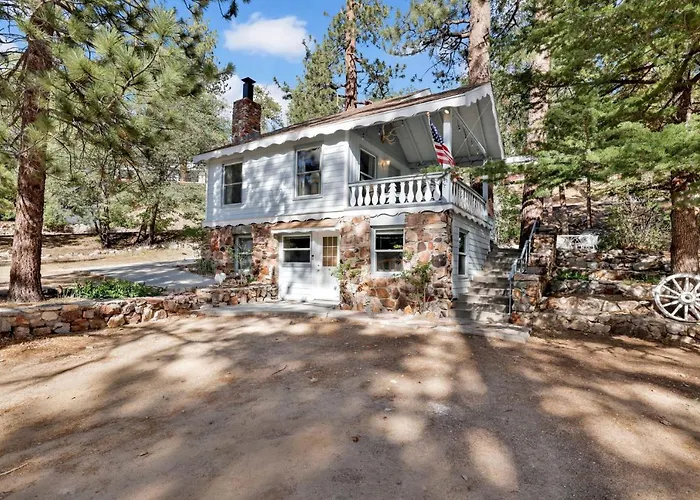 Pinglewood Cabin In Fawnskin At Big Bear