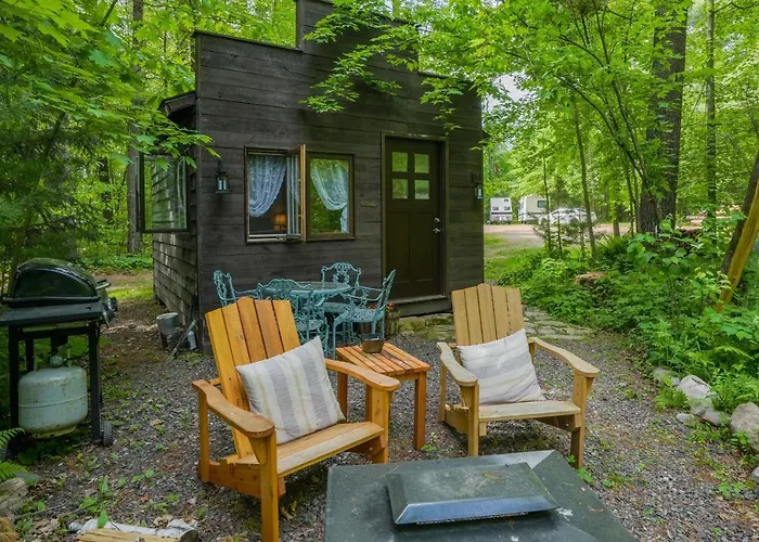 Vintage Wild West Tiny Hotel In The Woods!