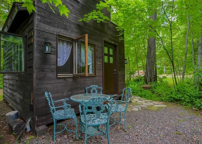 Vintage Wild West Tiny Hotel In The Woods!