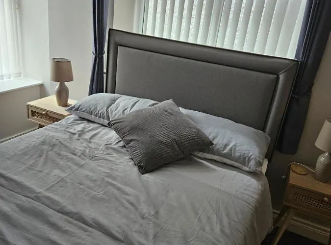 Saltwater Edge Apartment
