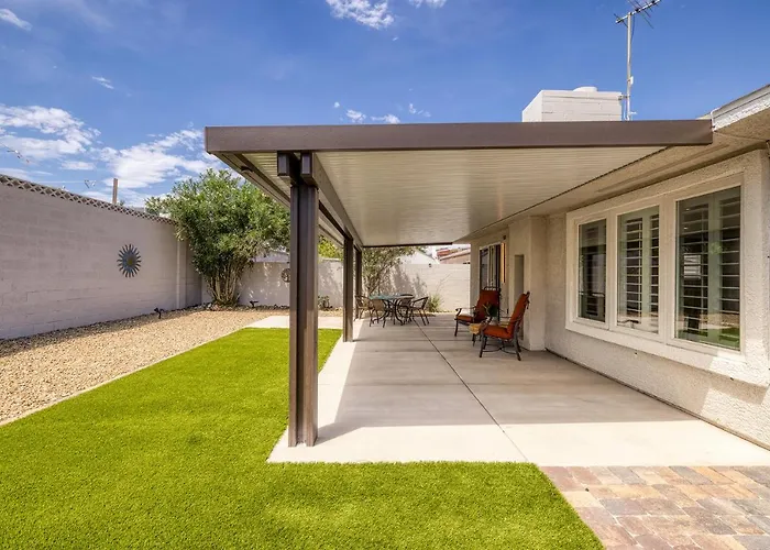 Single Story Minutes From Summerlin With Rv Parking & Dog Friendly