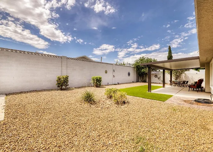Single Story Minutes From Summerlin With Rv Parking & Dog Friendly