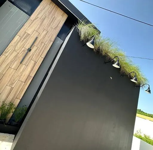 Pasavento - Modern Tiny Suite