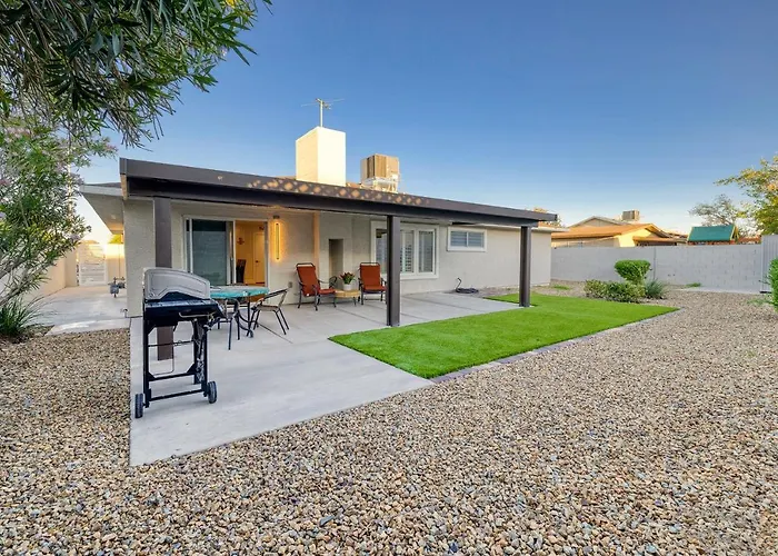 Single Story Minutes From Summerlin With Rv Parking & Dog Friendly