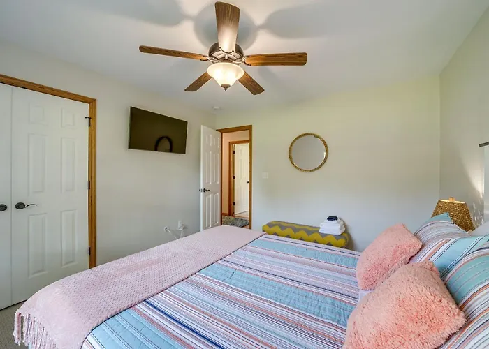Eufaula Oasis W/ Screened Porch: Unwind In Style!