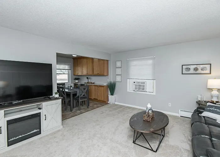 3 Bedroom Haven Of Rest-5 Minutes From Mayo Clinic!