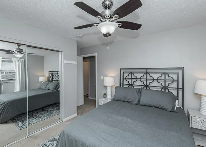 3 Bedroom Haven Of Rest-5 Minutes From Mayo Clinic!