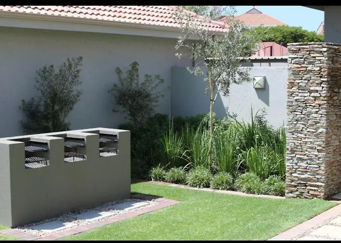 Fourways Luxe Suite