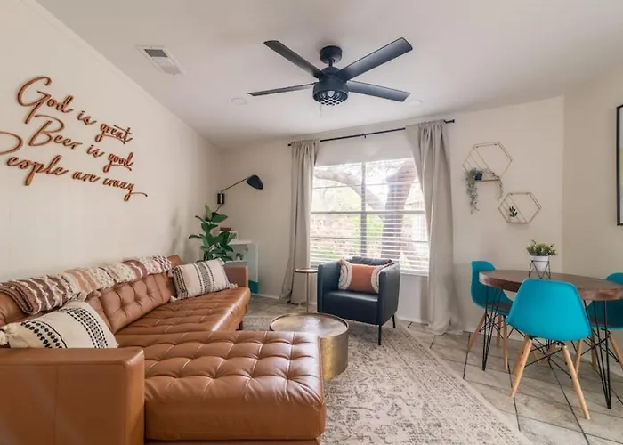 Downtown Lonestar Bungalow At Beer Ranch Project