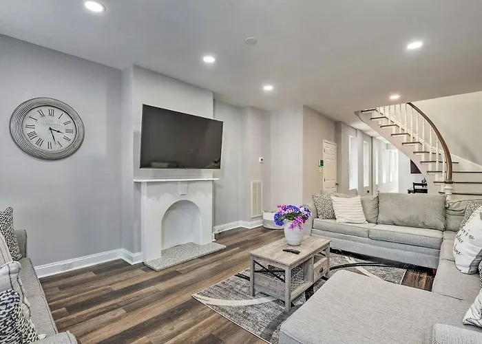 Baltimore Abode, Walk To Cross Street Market!