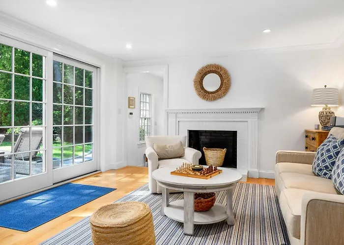 Osterville Retreat - A/C, Wifi Pet-Friendly