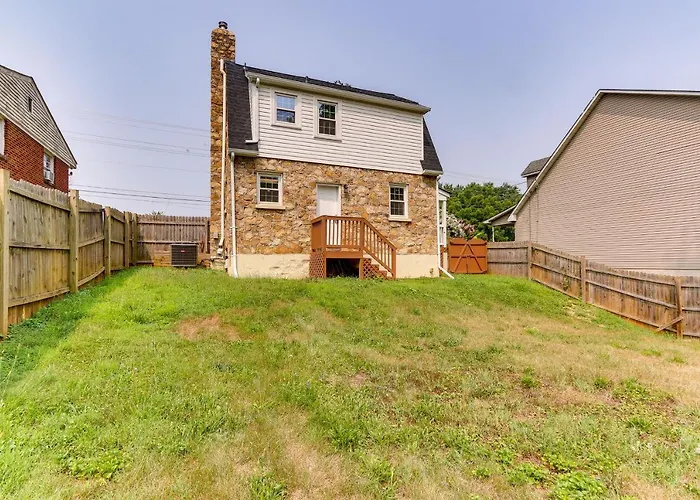 Chic Front Royal Retreat Near Shenandoah River!