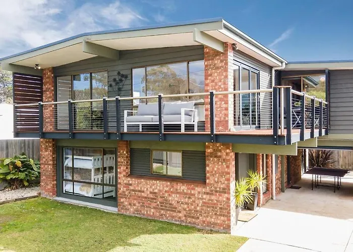 Dreamy Dromana Family Getaway - With Jacuzzi