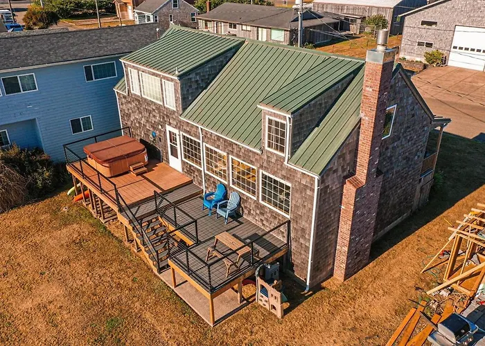 Pacific City River House Loft