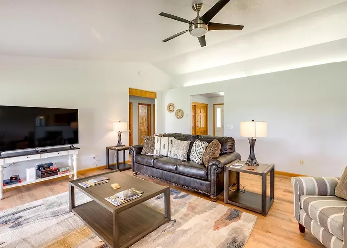 Montrose Retreat W/ Stunning Mountain Views!