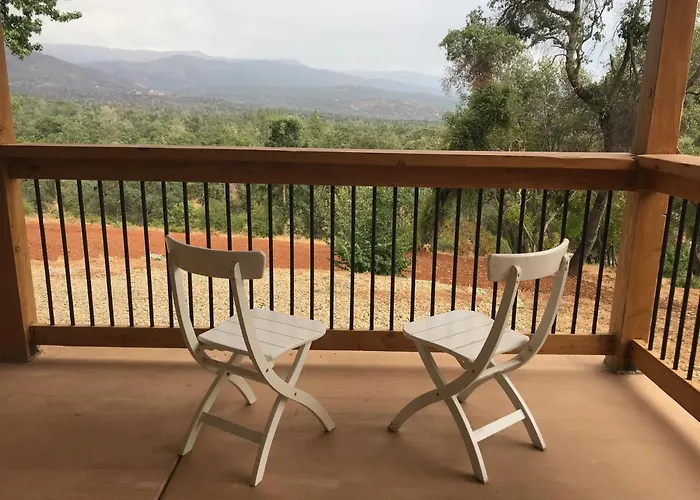 Morning Star Vista Near Yosemite - Countryside With Mountain Views