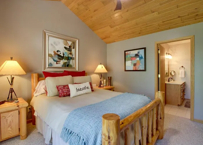 Lakefront Brainerd Cabin W/ Fireplace!
