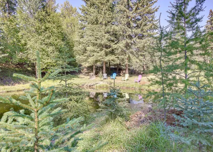 Eureka Vacation Rental: Steps To Creek & Fishing!
