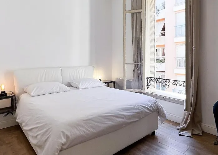 Chambre Confort Premium - Monaco 2