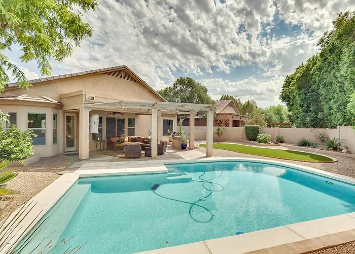 Retreat W/ Outdoor Oasis! Day Trip To Dtwn Phoenix