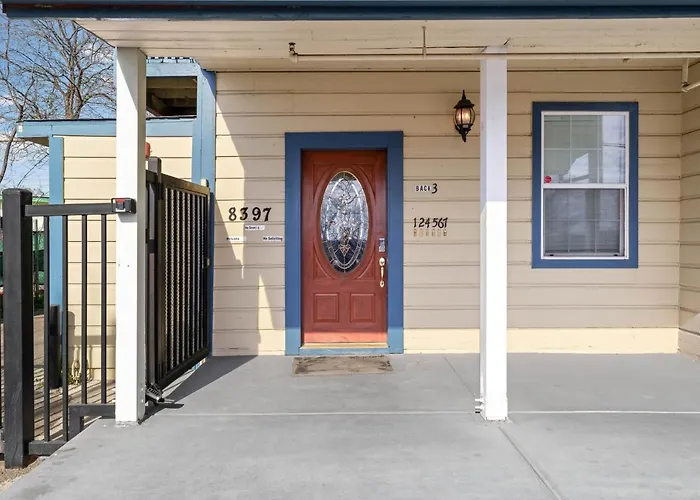 Cozy 1 Bdr/1Br Near Downtown