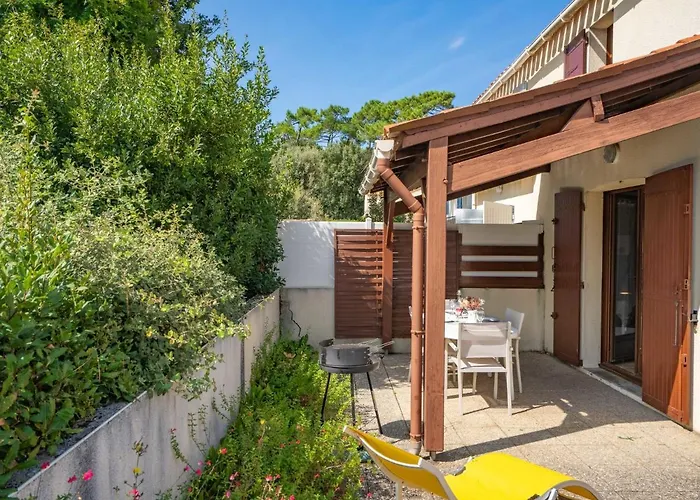 Holiday Home Les Jardins De La Palmyre-3 By Interhome
