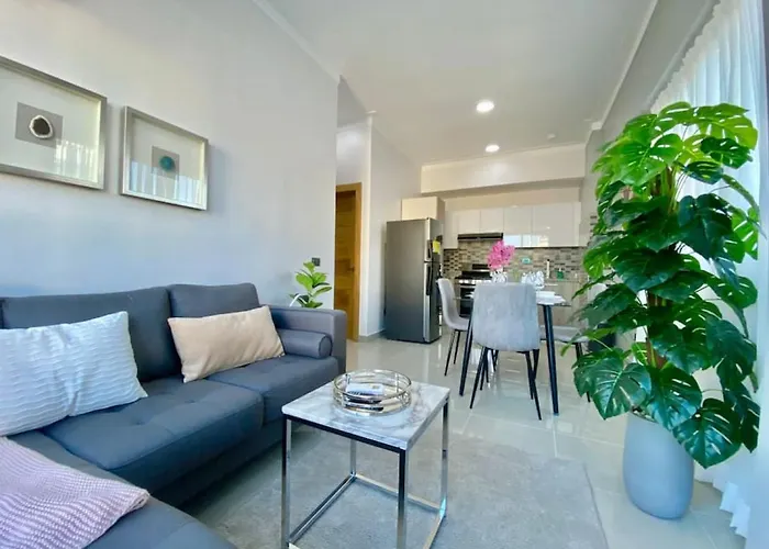 Cozy City Center Condo Full Ac