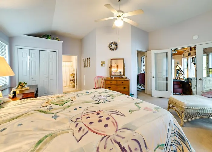 Pet-Friendly New Concord Vacation Rental On Lake!